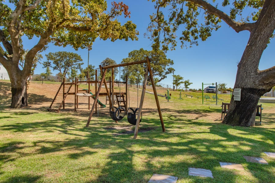 2 Bedroom Property for Sale in Honeydew Country Estate Western Cape